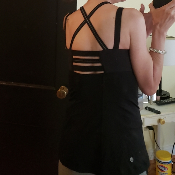Lululemon tank cute strappy back - Picture 2 of 5